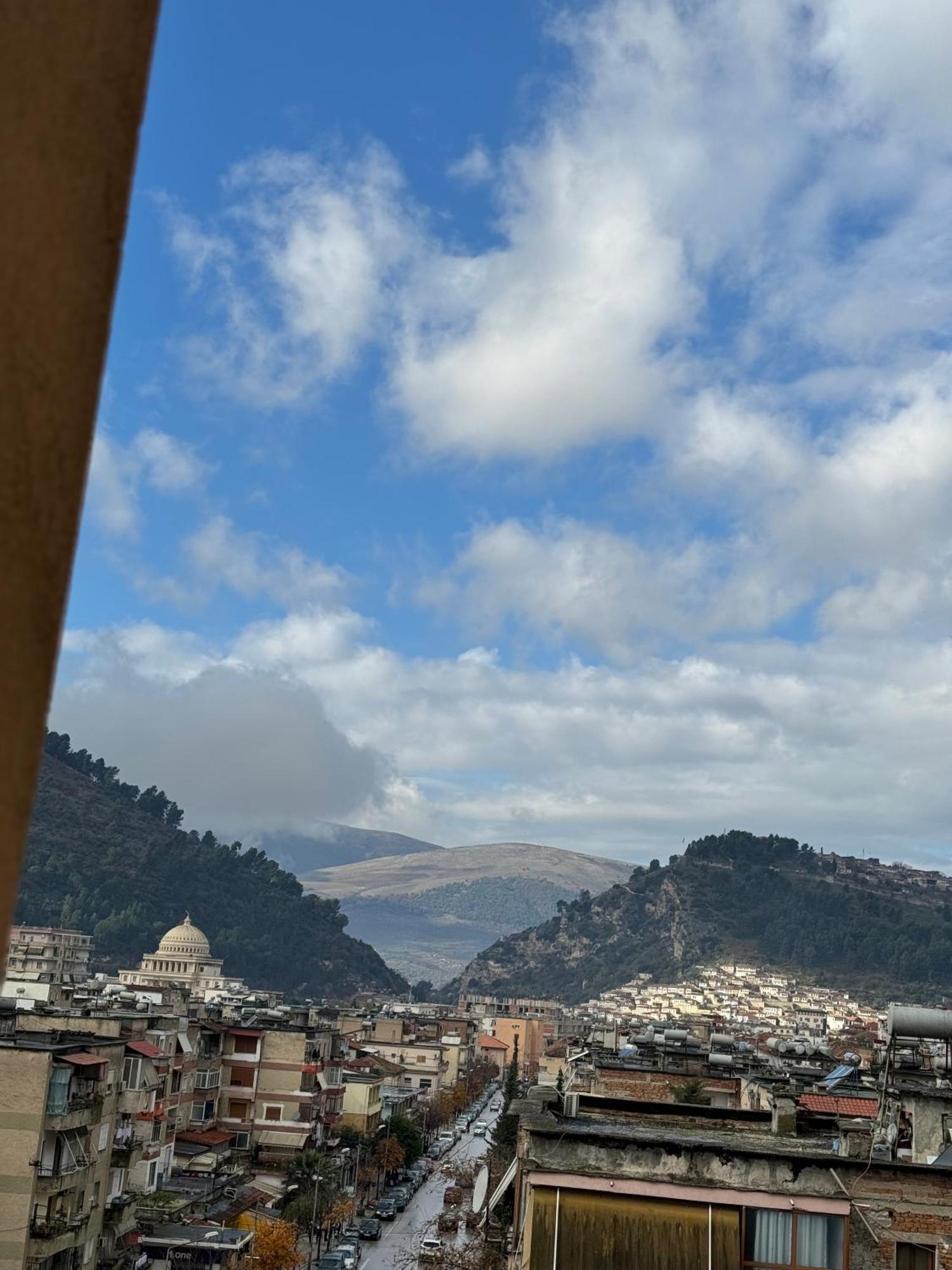 Blehami_Entire_Apartment Berat Rum bild